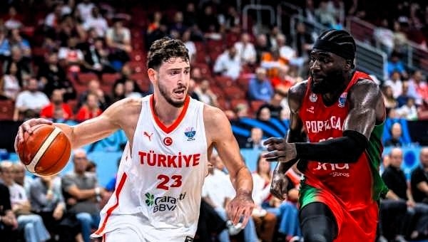 葡萄牙体育关键时刻外线爆发，志在CBA季后赛名次提升，媒体盛赞，轮换策略成焦点的简单介绍